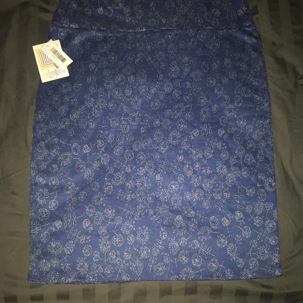 LuLa Roe Cassie skirt
